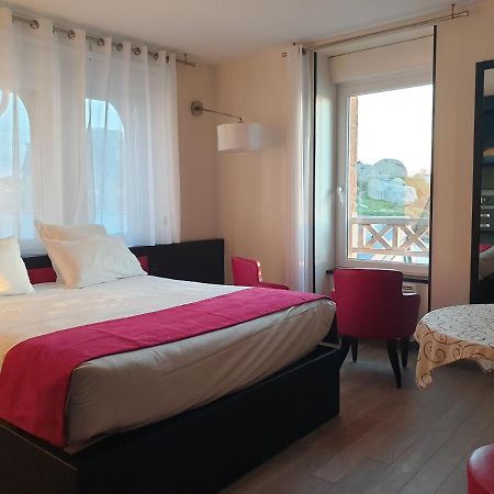 Logis Hotel Saint Guirec Et De La Plage Perros-Guirec Exterior foto